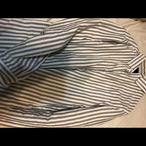 H&M men’s button up size small